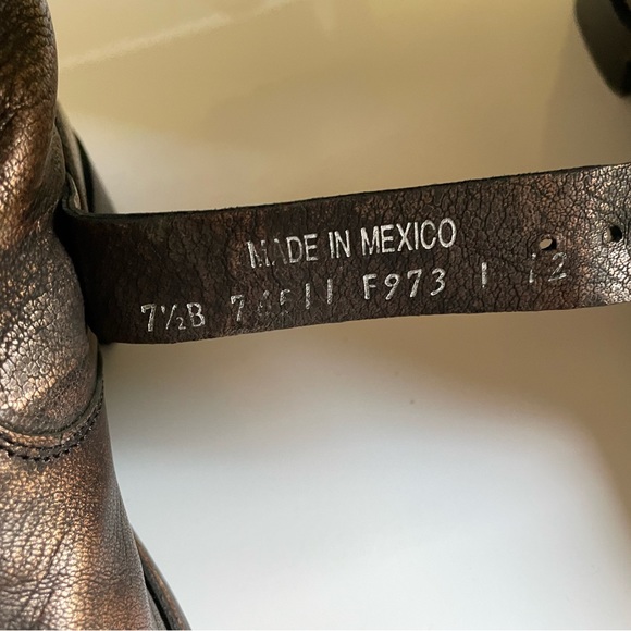 Frye Engineer “Veronica” Short Boot Limited Edition Bronze Size 7 1/2 B - Picture 5 of 7